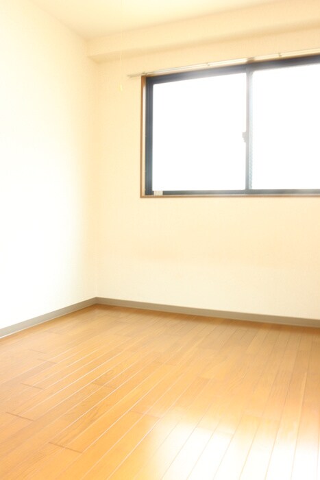 ルミエラ２の物件内観写真