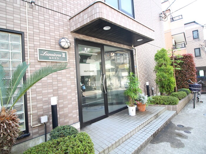 ルミエラ２の物件外観写真