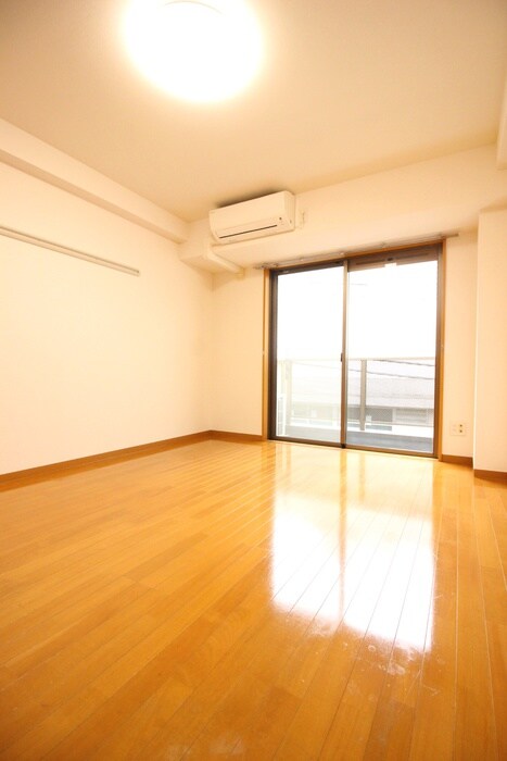 コアロ－ド春日の物件内観写真