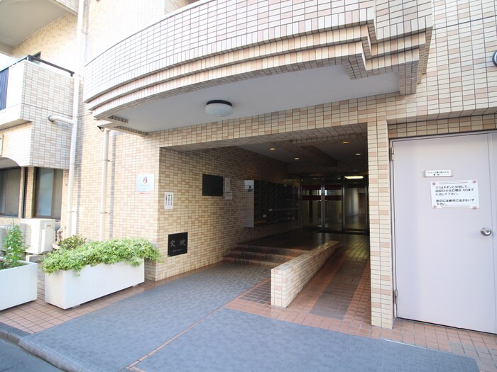 ファミ－ユ第２前川ビルの物件外観写真