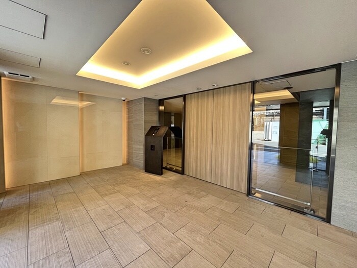 シーズンフラッツ住吉の物件外観写真