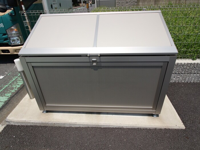 フローラ矢部の物件外観写真