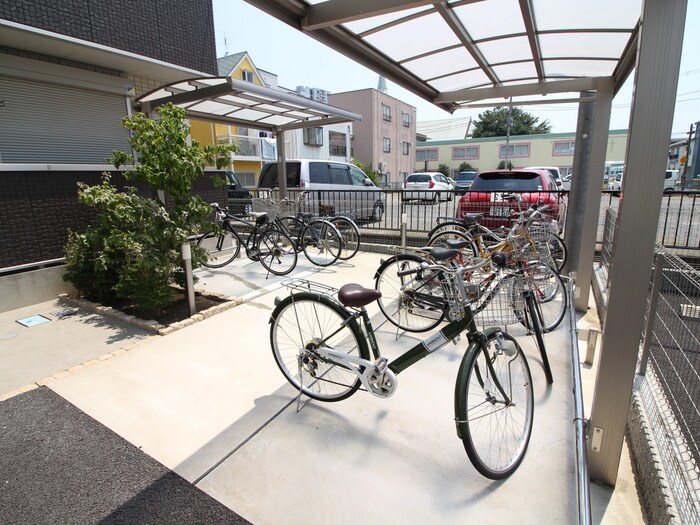 フローラ矢部の物件外観写真