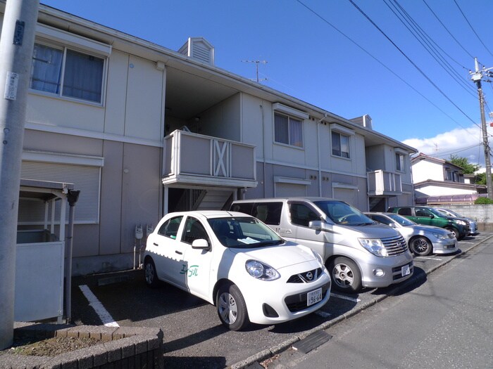 ヴィラ・パ－クサイドＡ棟の物件外観写真