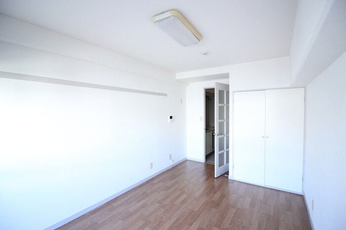 クリスタルマンションの物件内観写真