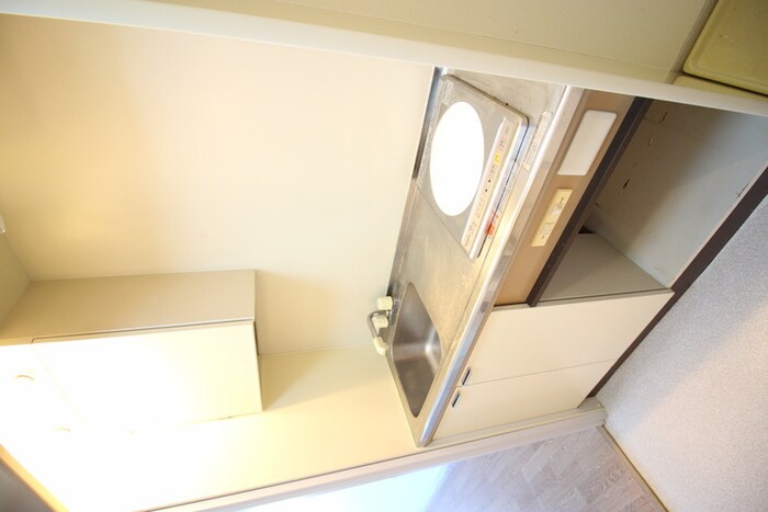 クリスタルマンションの物件内観写真