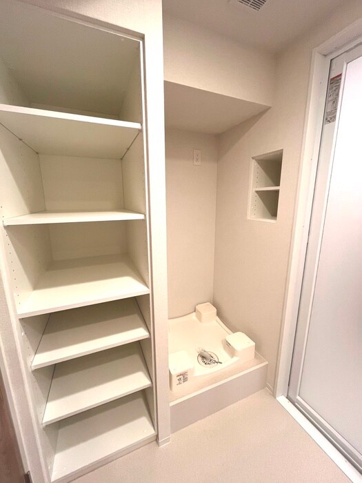 リーフシティ市川ザレジデンスの物件内観写真