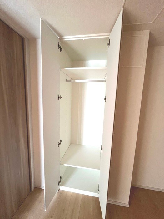 リーフシティ市川ザレジデンスの物件内観写真