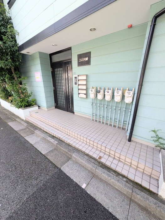 ジュネス小日向の物件外観写真