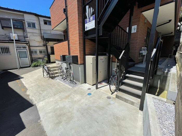 Searex横須賀中央の物件外観写真