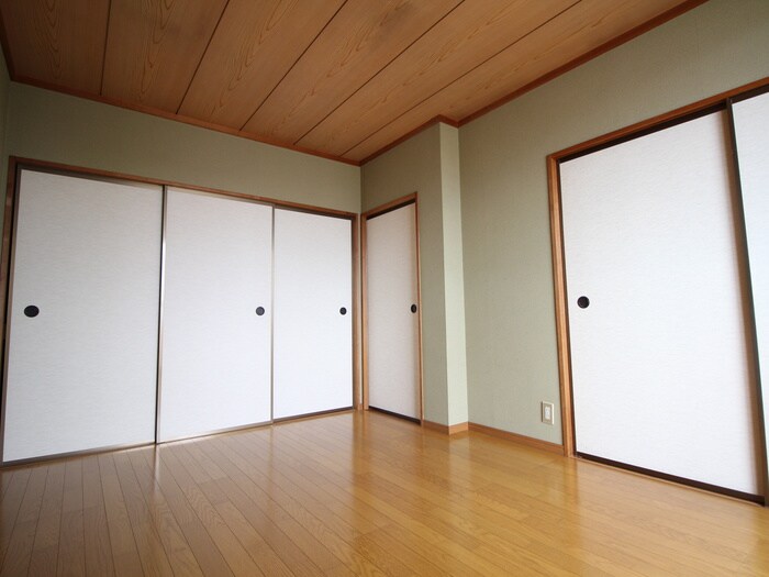 栄光マンションの物件内観写真