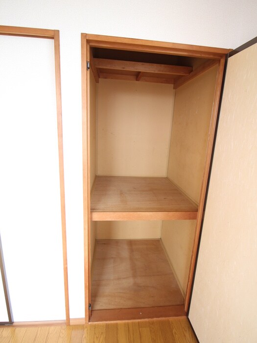 栄光マンションの物件内観写真