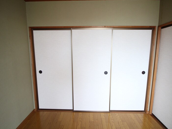 栄光マンションの物件内観写真