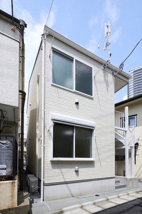 ラプラス南池袋の物件外観写真