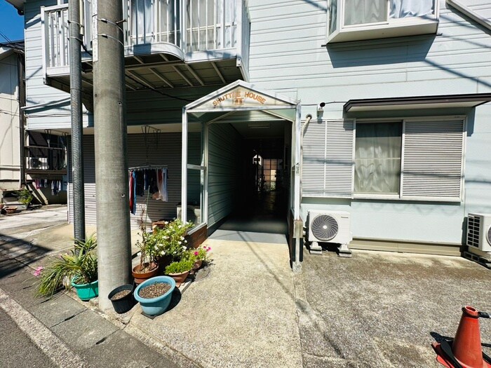 シャトルハウスⅡの物件外観写真