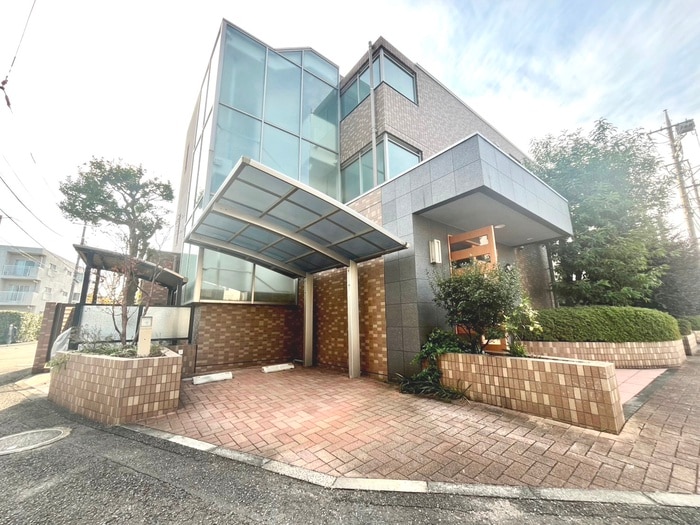 レスペディ－ザの物件外観写真