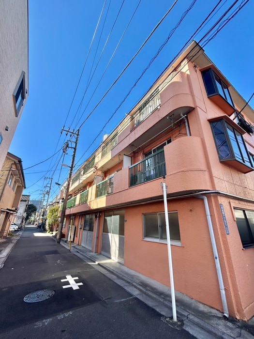 関口マンションの物件外観写真