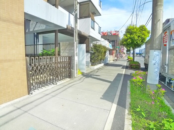 フラッツⅡの物件外観写真