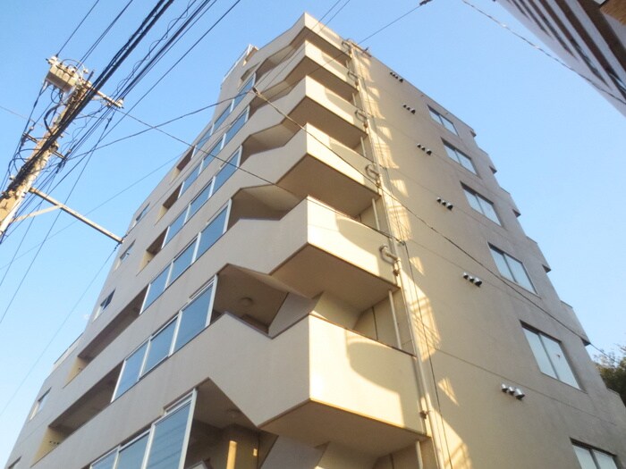 サンハイツ十条(301)の物件外観写真