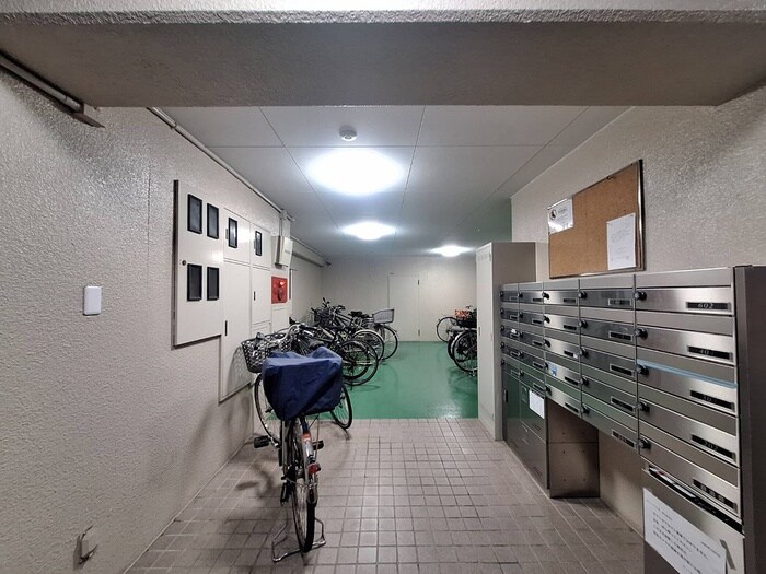 サンハイツ十条(301)の物件外観写真