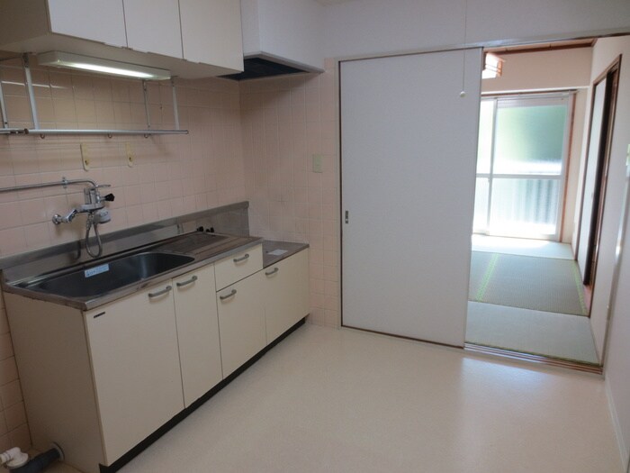 サンハイツ十条(301)の物件内観写真