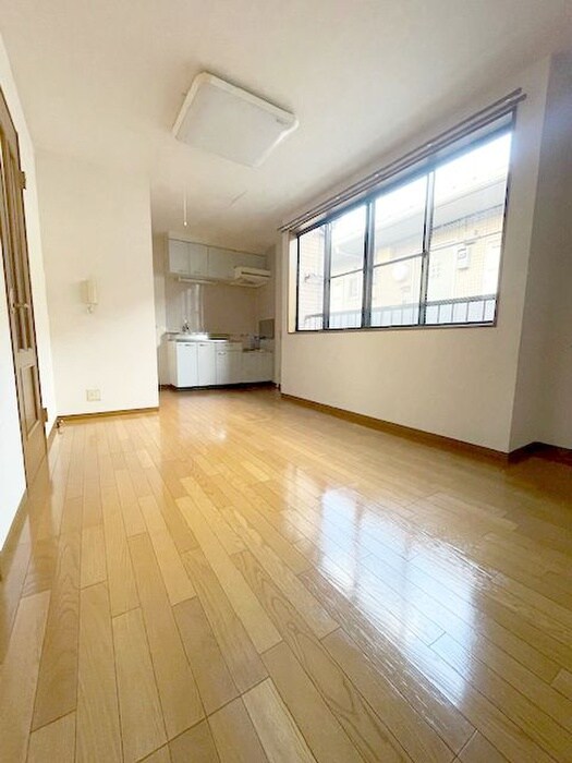 プリムローズ原山の物件内観写真