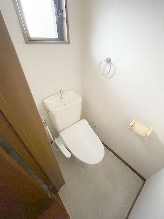 プリムローズ原山の物件内観写真