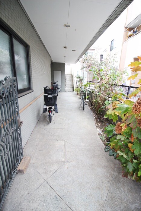 川口斉藤マンションの物件外観写真