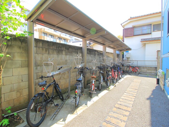 ＬＹＮＸ赤塚新町の物件外観写真