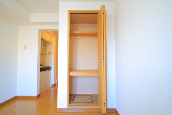 ＬＹＮＸ赤塚新町の物件内観写真