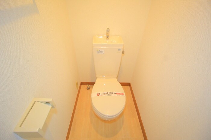 ＬＹＮＸ赤塚新町の物件内観写真