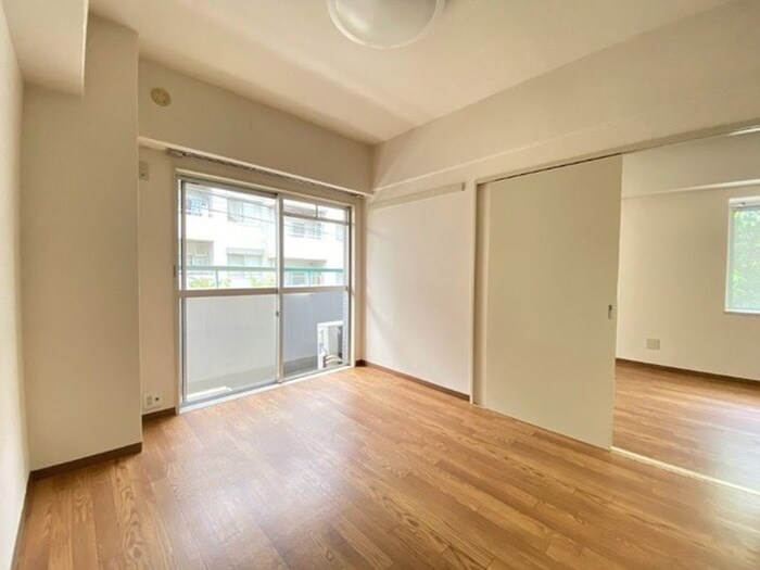 ヴェルドール芳花園の物件内観写真