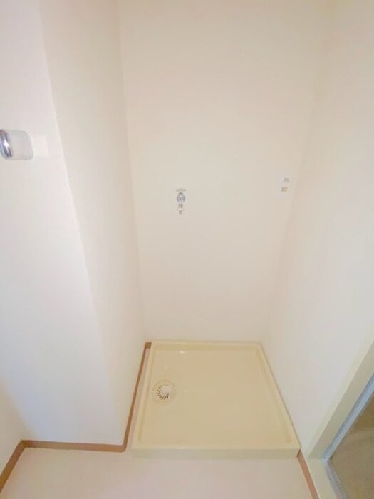 ヴェルドール芳花園の物件内観写真