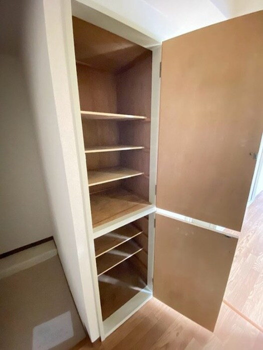 ヴェルドール芳花園の物件内観写真