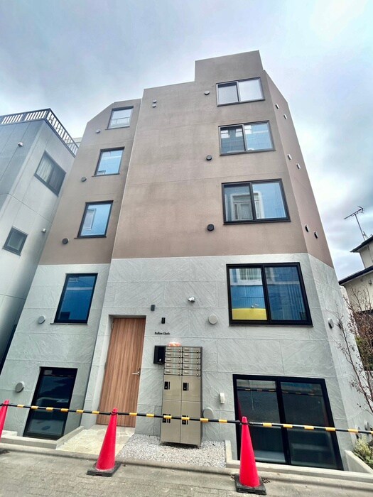 ラフィネ調布の物件外観写真