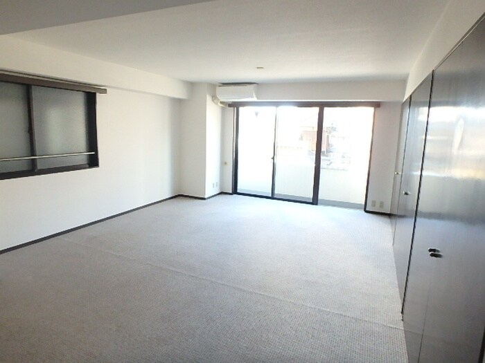 シティハイツ根津(302)の物件内観写真