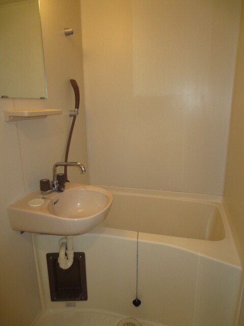 ハイツＫ本郷台Ｂの物件内観写真