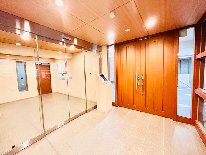 リバ－レ秋葉原の物件外観写真