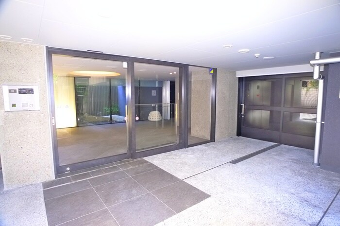 プラウドフラット浅草雷門の物件外観写真