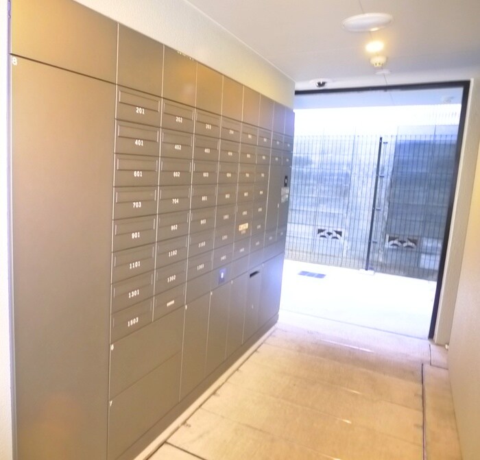 プラウドフラット浅草雷門の物件外観写真