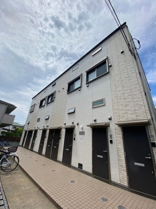 バーミープレイス東小金井の物件外観写真