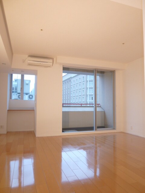 カスタリア銀座の物件内観写真