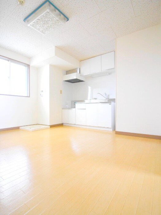 ホワイトハイムみずほ台の物件内観写真