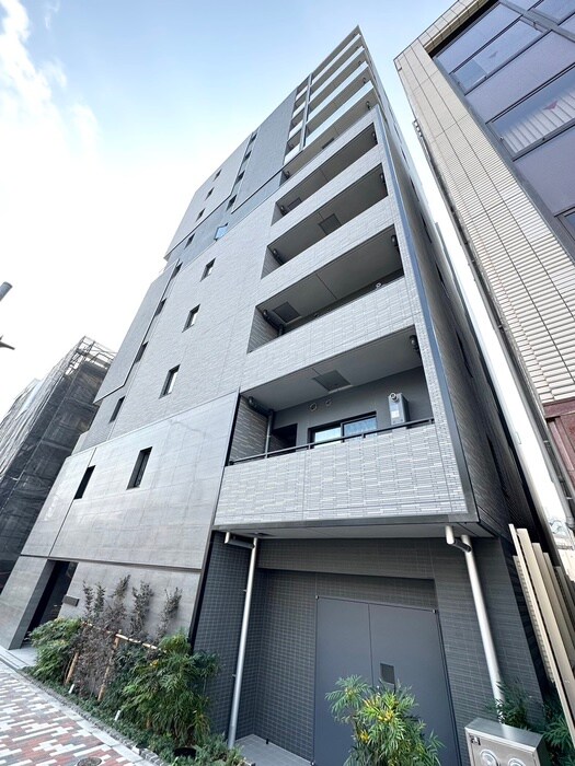 市谷台町坂フロントの物件外観写真