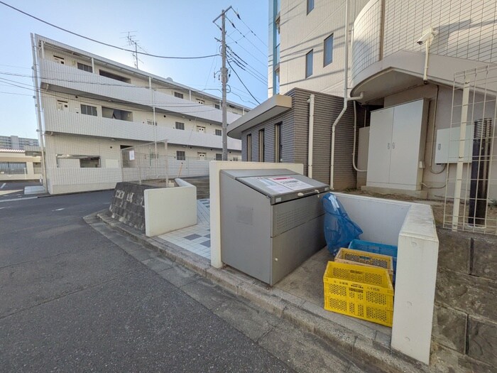 メテオール・リオンの物件外観写真