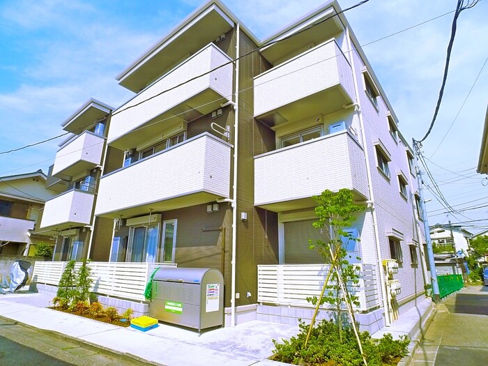 サンティエⅠの物件外観写真