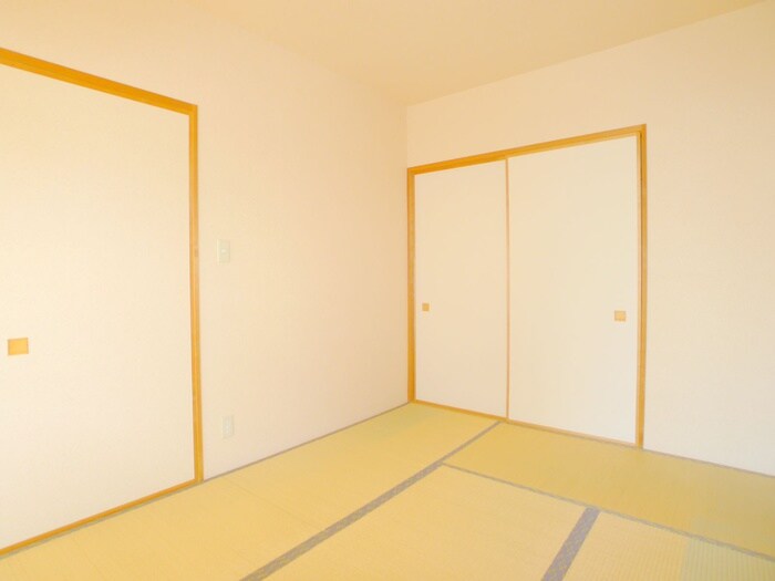 サンフラワ－小松の物件内観写真