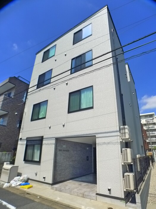 Ｂｕｚｚ西新井の物件外観写真