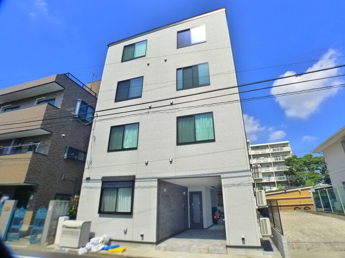 Ｂｕｚｚ西新井の物件外観写真