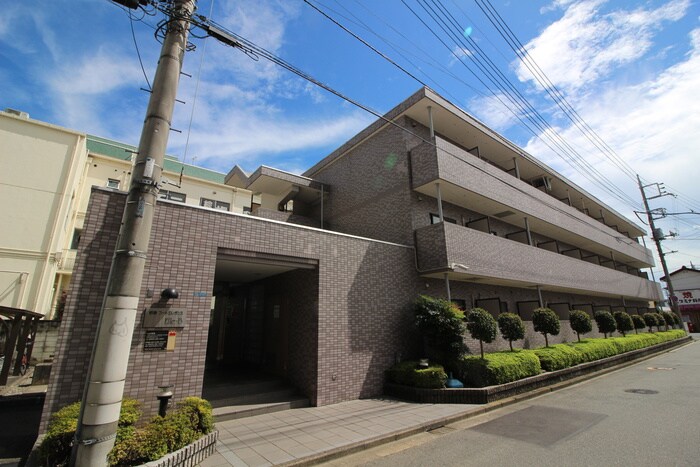 昭島コ－トエレガンスＢ棟の物件外観写真